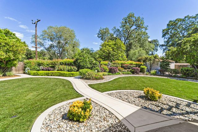 6721 Swenson Way, Sacramento, CA 95831