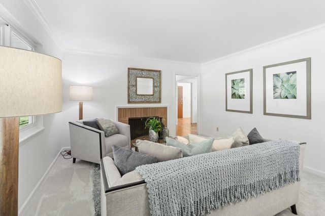 6721 Swenson Way, Sacramento, CA 95831