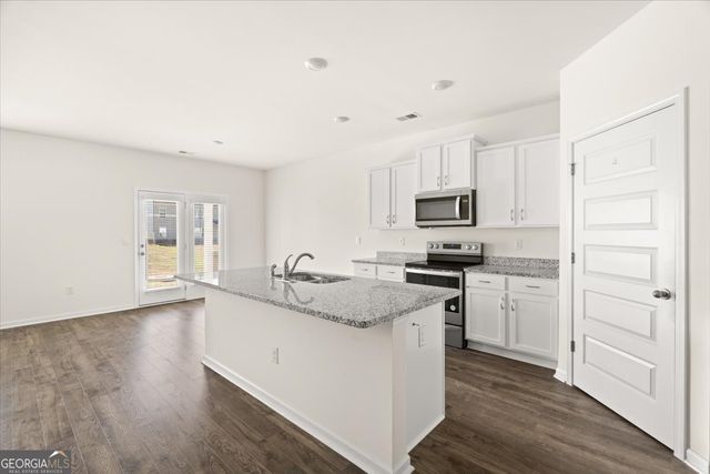 296 CANYON FERRY WAY, Hoschton, GA 30548