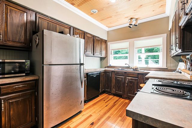 24 Wilder Street, Peterborough, NH 03458