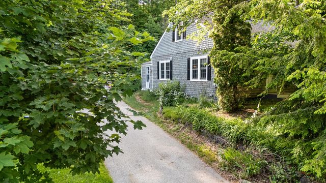 24 Wilder Street, Peterborough, NH 03458