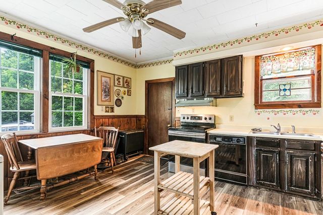 24 Wilder Street, Peterborough, NH 03458