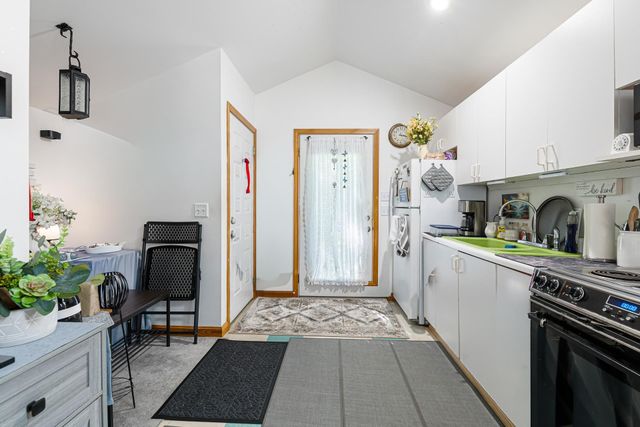 24 Wilder Street, Peterborough, NH 03458