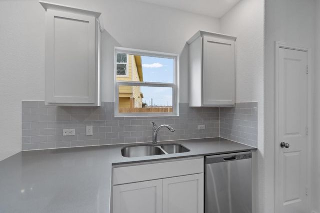 7229 Spotted Leaf WAY, Del Valle, TX 78617