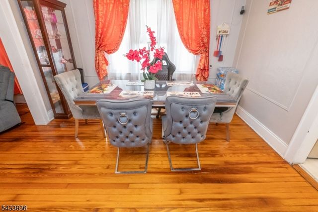 126 W Curtis St, Linden City, NJ 07036