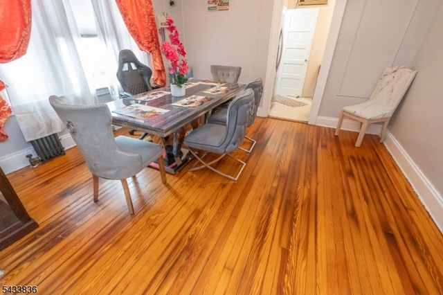 126 W Curtis St, Linden City, NJ 07036