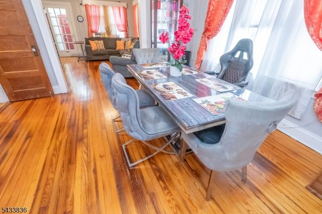 126 W Curtis St, Linden City, NJ 07036
