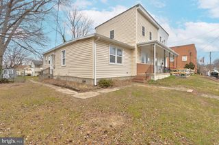 126 LAVERN AVE, Halethorpe, MD 21227