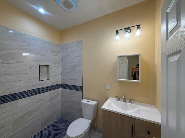 903 Harris Avenue, Pasadena, TX 77506