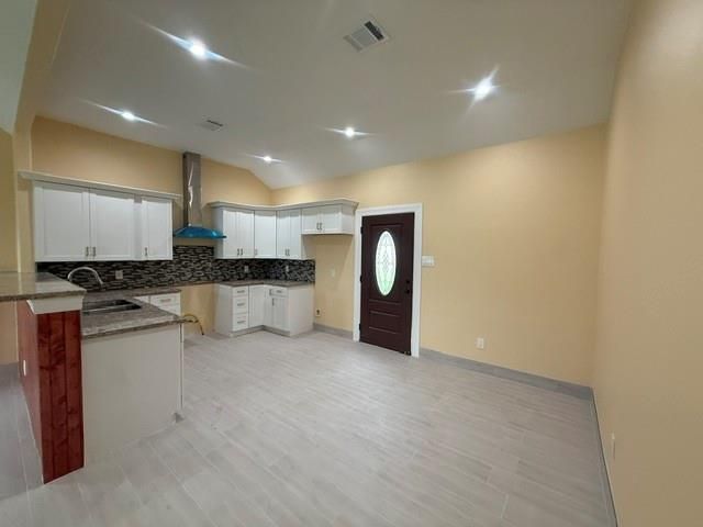 903 Harris Avenue, Pasadena, TX 77506