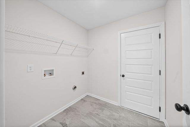 1598 Fredrick Dr, Clarksville, TN 37042