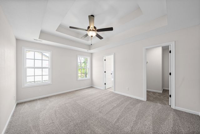 1598 Fredrick Dr, Clarksville, TN 37042