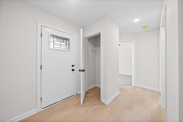 1598 Fredrick Dr, Clarksville, TN 37042