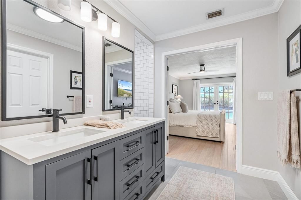Image 16 of property listing at 2233 LEU ROAD, Orlando, FL 32803