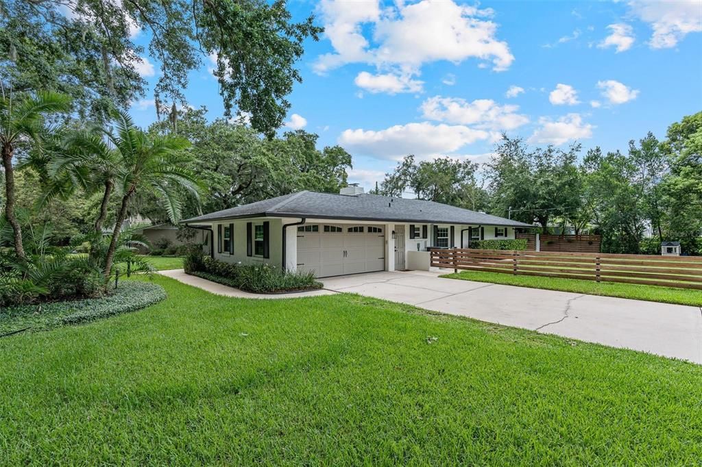 Image 33 of property listing at 2233 LEU ROAD, Orlando, FL 32803