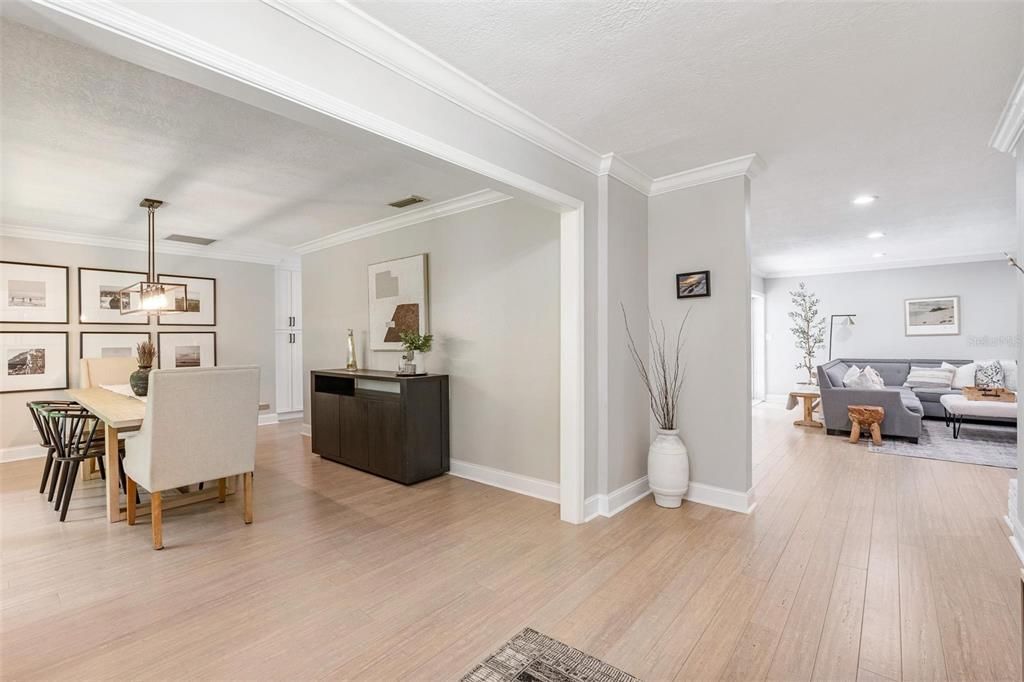 Image 6 of property listing at 2233 LEU ROAD, Orlando, FL 32803