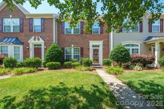 8165 Bridgegate Drive, Huntersville, NC 28078