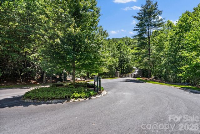 472 Mills River Way, Horse Shoe, NC 28742