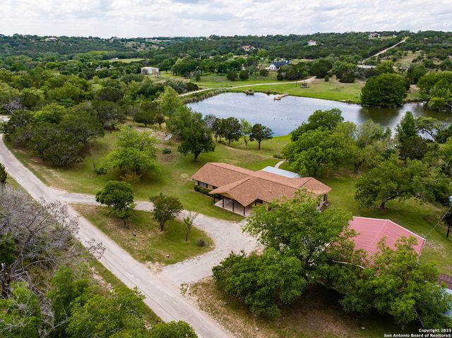 194 N Wood Duck, Kerrville, TX 78028