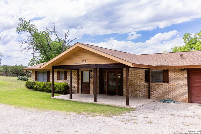 194 N Wood Duck, Kerrville, TX 78028