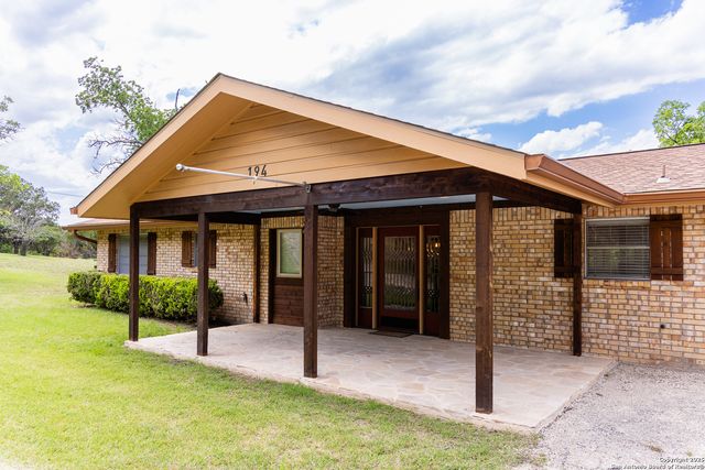 194 N Wood Duck, Kerrville, TX 78028