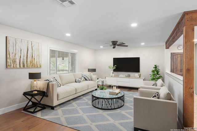 194 N Wood Duck, Kerrville, TX 78028