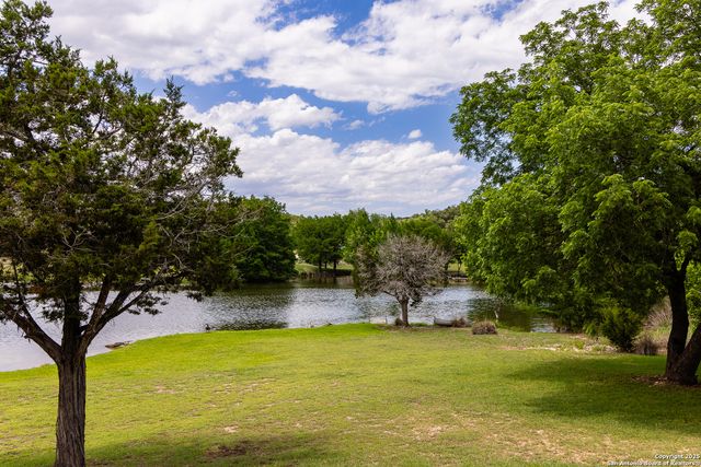 194 N Wood Duck, Kerrville, TX 78028