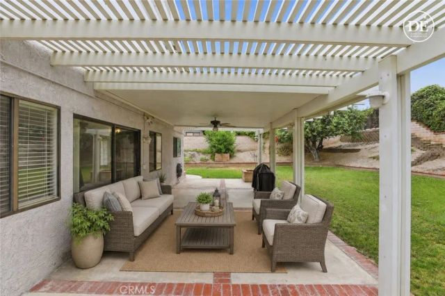1272 Via Vista, Riverside, CA 92506