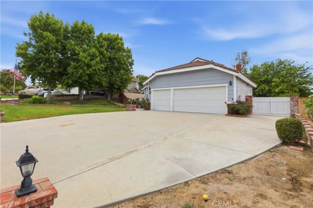 1272 Via Vista, Riverside, CA 92506
