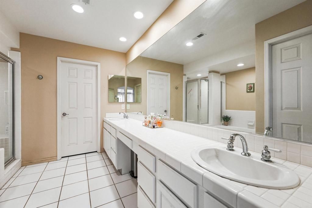 Image 24 of property listing at 3315 Tripoli, Oceanside, CA 92056