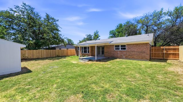 744 Windsor Drive, Everman, TX 76140