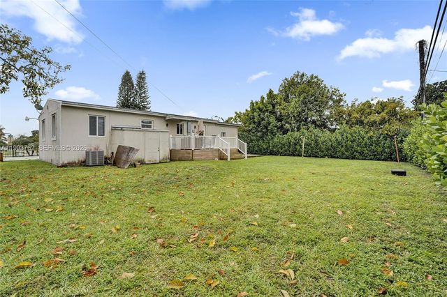 1001 NW 148th St, Miami, FL 33168