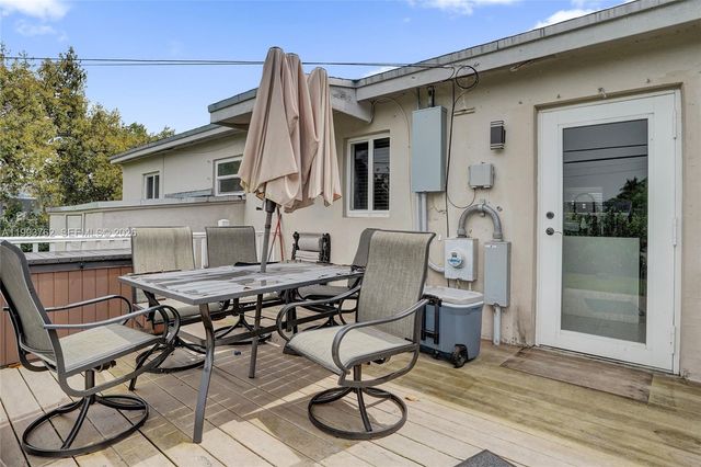 1001 NW 148th St, Miami, FL 33168