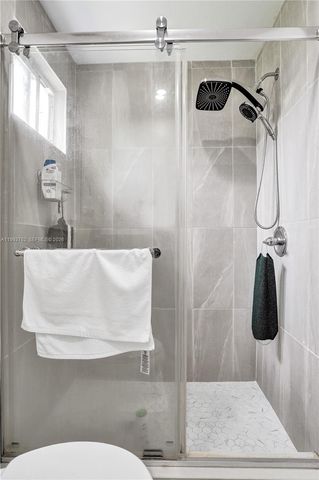 1001 NW 148th St, Miami, FL 33168