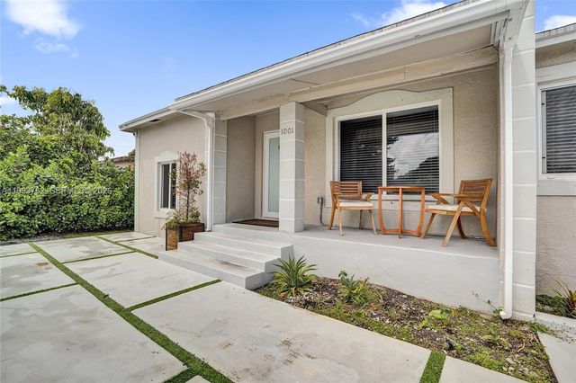 1001 NW 148th St, Miami, FL 33168