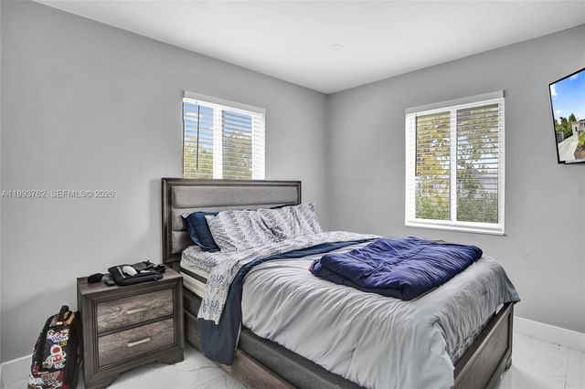 1001 NW 148th St, Miami, FL 33168