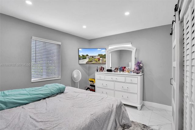 1001 NW 148th St, Miami, FL 33168