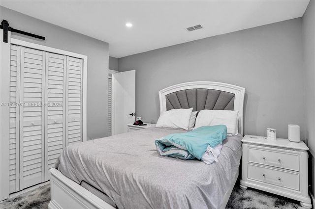 1001 NW 148th St, Miami, FL 33168