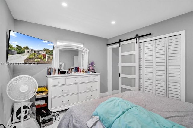 1001 NW 148th St, Miami, FL 33168