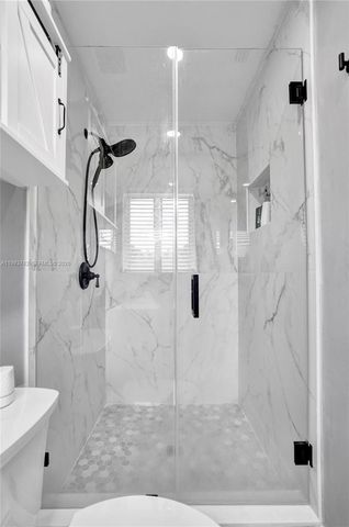 1001 NW 148th St, Miami, FL 33168