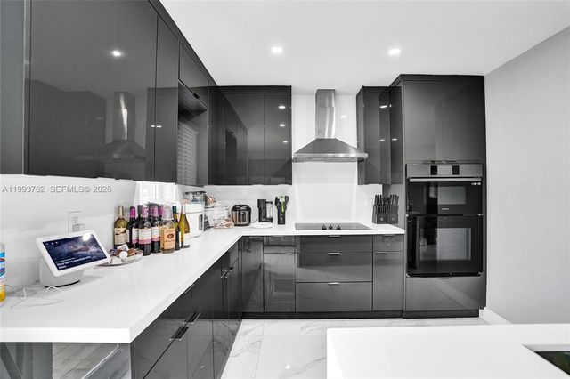 1001 NW 148th St, Miami, FL 33168