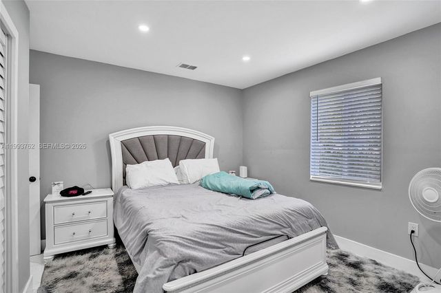 1001 NW 148th St, Miami, FL 33168