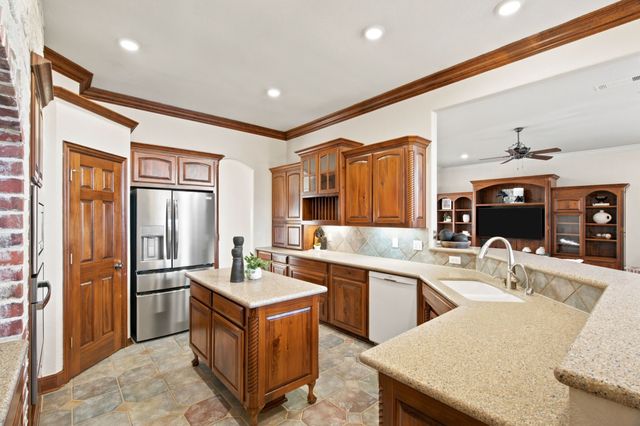 8470 Steeplechase Circle, Argyle, TX 76226