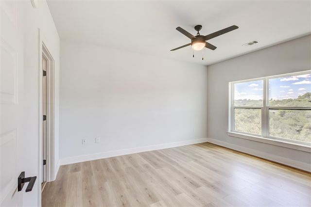 2500 Longview ST 402, Austin, TX 78705