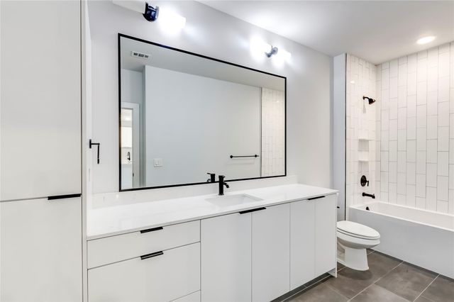 2500 Longview ST 402, Austin, TX 78705