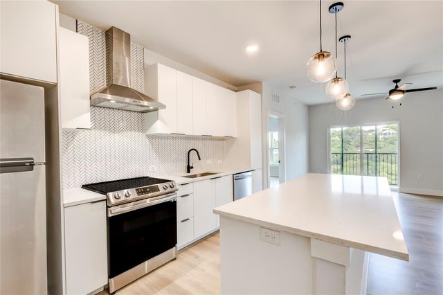 2500 Longview ST 402, Austin, TX 78705