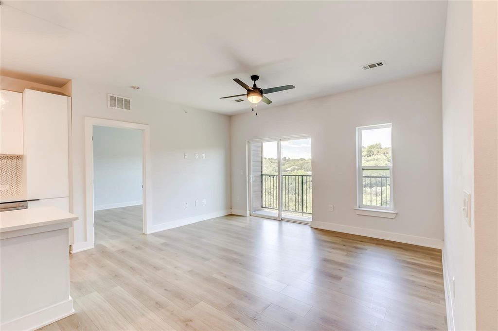 2500 Longview ST 402, Austin, TX 78705