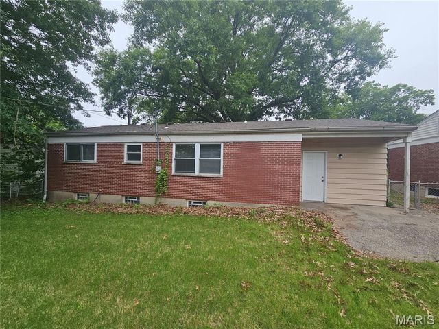 10604 Trask Drive, St Louis, MO 63136