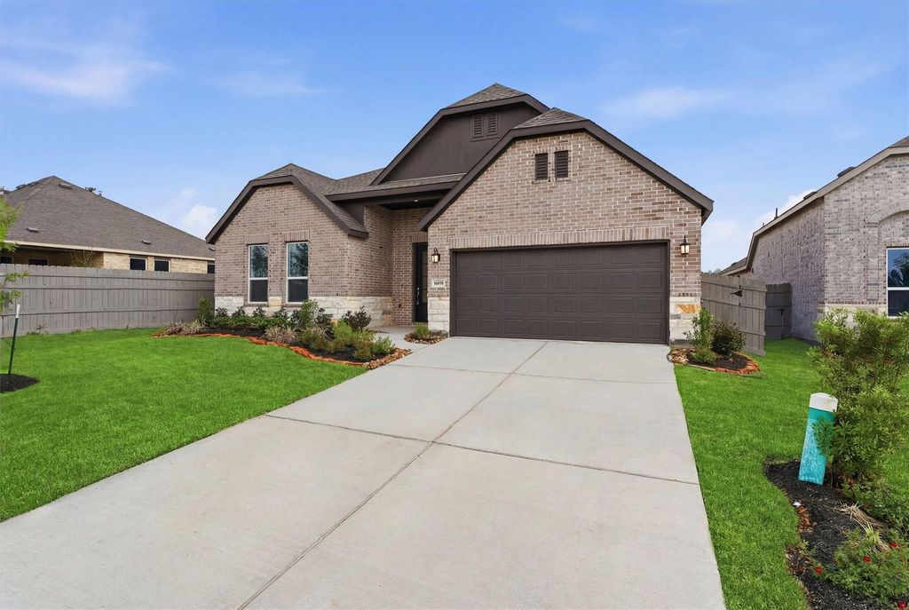 14919 Calluna Heather Lane, Conroe, TX 77302