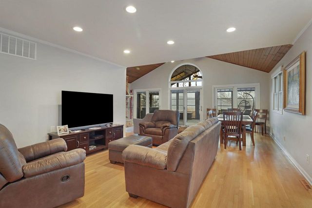 353 Indian Point ROAD, Twin Lakes, WI 53181